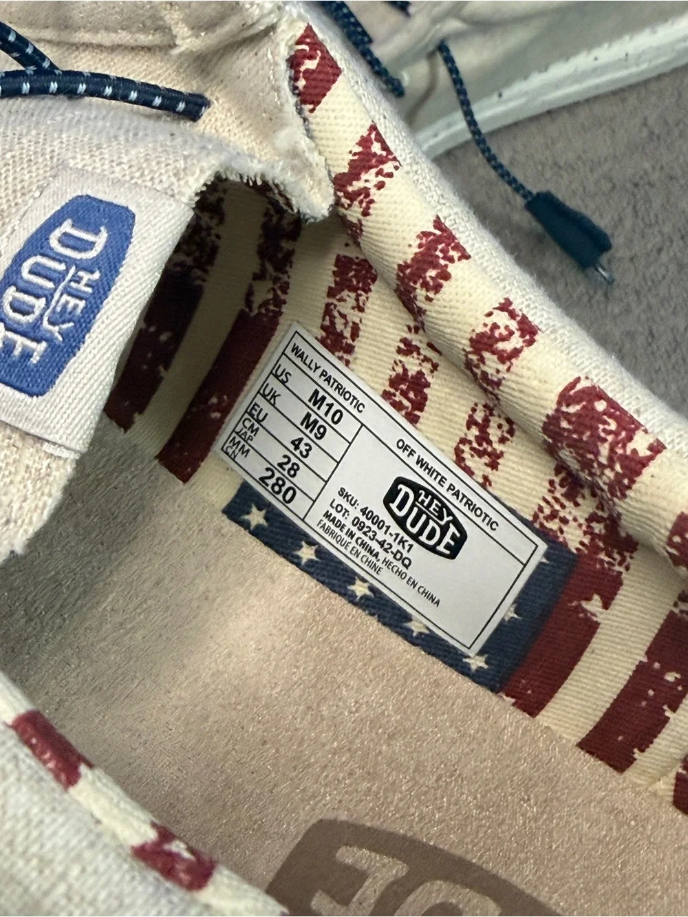 Hey dude Wally patriotic Brand new